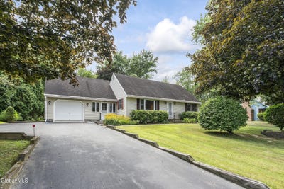 /international/us/25-mccombe-drive-bethlehem-ny-110101190991/?lang=zh-tw