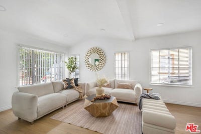/international/us/4137-w-58th-pl-los-angeles-ca-110109069943/