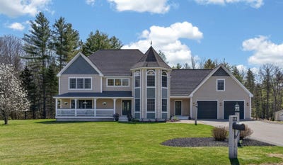 /international/us/18-laurel-ridge-road-scarborough-me-110107852049/