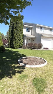 /international/us/529-kings-lynn-road-stoughton-wi-110104160881/