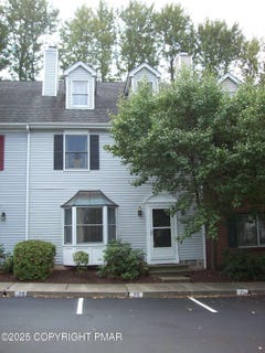 /international/us/124-eaglesmere-circle-east-stroudsburg-pa-110107162106/