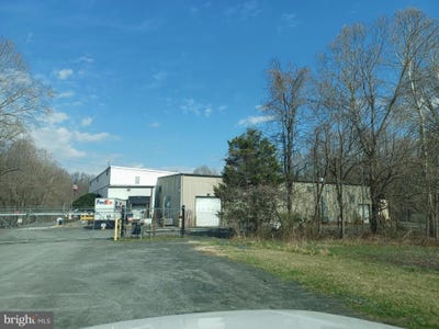 /international/us/2095-brickhouse-road-dunkirk-md-110075567980/