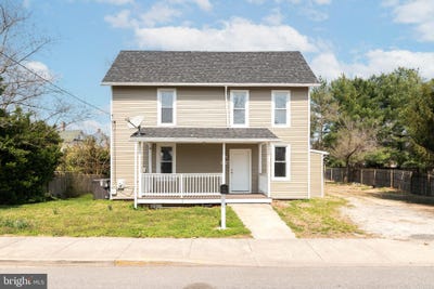 /international/us/235-w-10-street-laurel-de-110107384739/