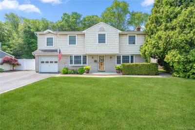 /international/us/36-richmond-street-islip-ny-110119525769/