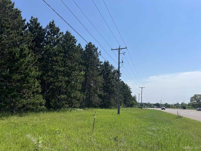 /international/us/us-highway-2-quinnesec-mi-110110189484/