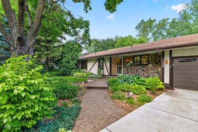 /international/us/1120-rockstone-lane-new-brighton-mn-110109121403/