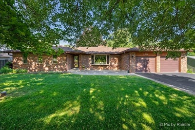 /international/us/1216-s-grove-avenue-barrington-il-110108378253/