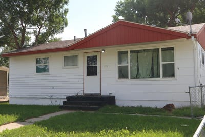 /international/us/104-1st-st-glendive-mt-110100564019/