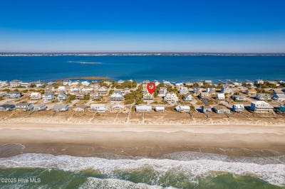 /international/us/1914-ocean-drive-e-emerald-isle-nc-110097218353/
