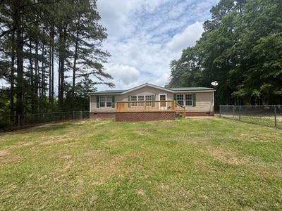 /international/us/939-ashleigh-road-williston-sc-110108349082/