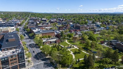 /international/us/1-spring-street-saratoga-springs-ny-110105753464/