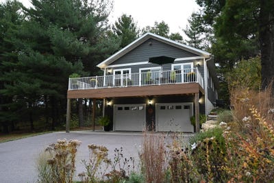 /international/us/819-e-hiawatha-drive-wisconsin-dells-wi-110103150471/