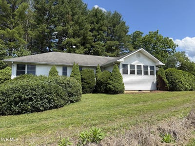 /international/us/318-pinecrest-street-mountain-city-tn-110097034944/