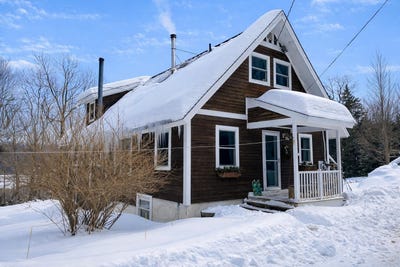 /international/us/15-bills-road-stratton-vt-110106374942/