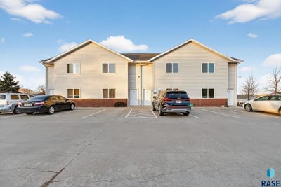 /international/us/2800-e-madison-st-sioux-falls-sd-110104418292/