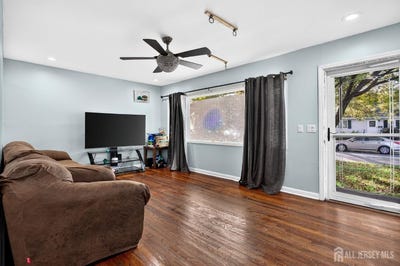 /international/us/8-kelly-street-metuchen-nj-110120511989/
