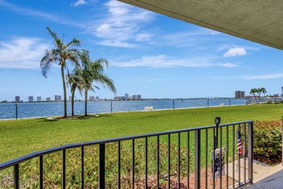 /international/us/801-lake-shore-drive-lake-park-fl-110095584687/