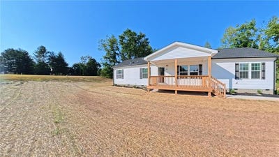 /international/us/101-dalton-loop-stoneville-nc-110119410986/