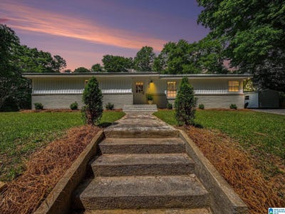 /international/us/150-highway-216-montevallo-al-110107745546/