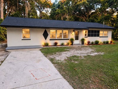 /international/us/103-williams-st-palatka-fl-110120411365/