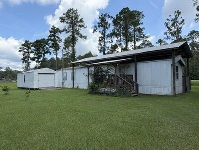 /international/us/214-forest-avenue-fargo-ga-110109271777/