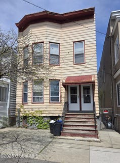 /international/us/697-state-street-albany-ny-110099082916/