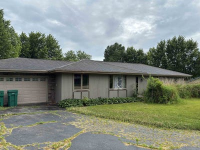 /international/us/6179-silver-hawk-court-roscoe-il-110108724857/
