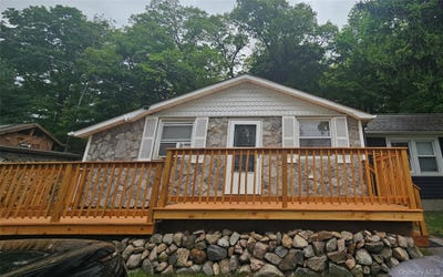 /international/us/79-buckberg-road-tomkins-cove-ny-110108336390/