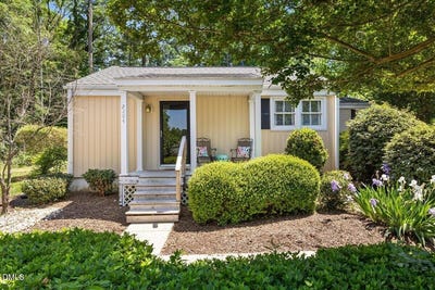 /international/us/2204-brewer-street-raleigh-nc-110107478152/