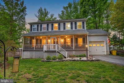 /international/us/1221-cove-drive-churchton-md-110107878226/
