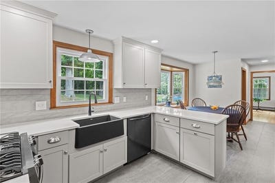 /international/us/157-tara-lane-woonsocket-ri-110108988600/