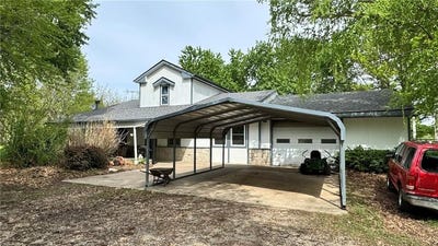 /international/us/21709-s-state-route-7-highway-pleasant-hill-mo-110099096976/?lang=id