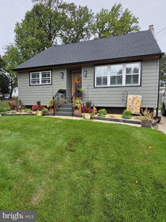 /international/us/221-richmond-avenue-blackwood-nj-110119990869/