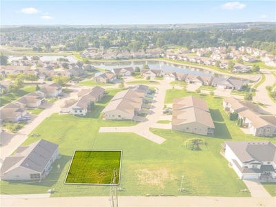 /international/us/7048-7050-waterview-dr-sw-cedar-rapids-ia-110110193160/