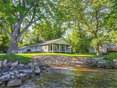 /international/us/4243-mill-lake-shores-road-sw-farwell-mn-110107277202/