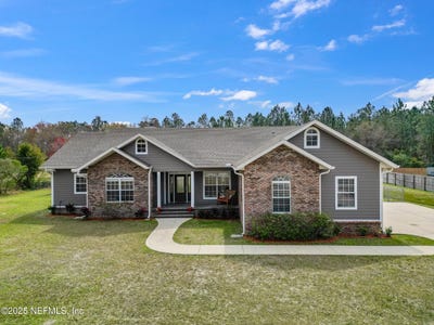 /international/us/4930-nw-182nd-way-starke-fl-110101112391/