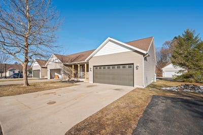 /international/us/718-tioga-park-drive-big-rapids-mi-110105901916/