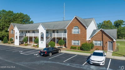 /international/us/4006-whitebridge-drive-winterville-nc-110100922964/