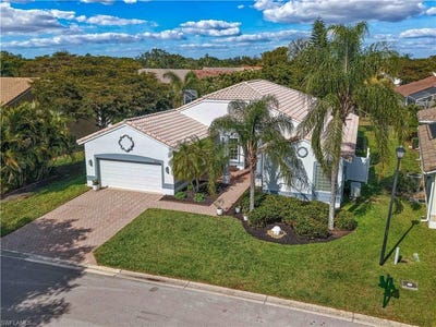 /international/us/9057-whitfield-dr-estero-fl-110107884065/