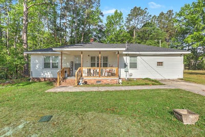 /international/us/104-saluda-street-hampton-sc-110107437391/