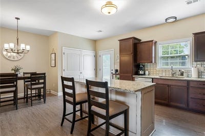 /international/us/602-w-haven-drive-richmond-mo-110100729617/