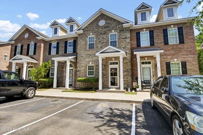 /international/us/4814-exton-park-loop-castle-hayne-nc-110108639655/