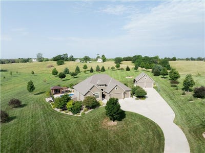 /international/us/17560-smith-s-mill-road-smithville-mo-110098826529/