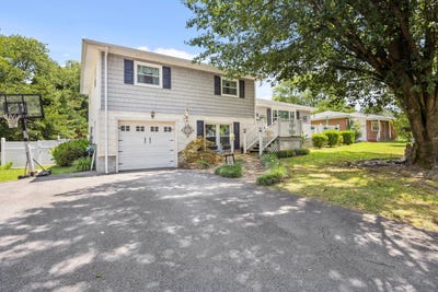 /international/us/123-coffman-drive-fort-oglethorpe-ga-110100696636/
