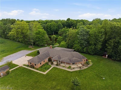/international/us/6223-mccann-road-east-rochester-oh-110108696573/