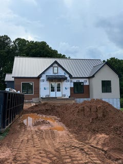 /international/us/1597-clearview-road-bedford-va-110100979958/