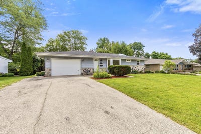 /international/us/5571-lakeview-dr-greendale-wi-110101022459/