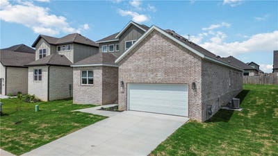 /international/us/1041-whistler-street-bentonville-ar-110108551309/