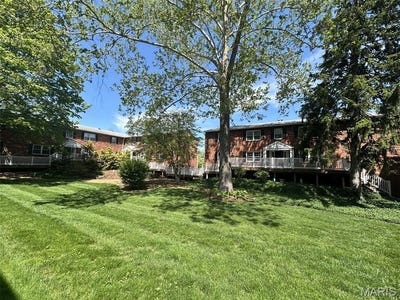 /international/us/1041-n-clay-avenue-kirkwood-mn-110098643209/
