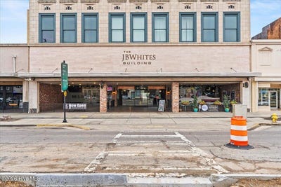 /international/us/936-broad-street-augusta-ga-110109069773/